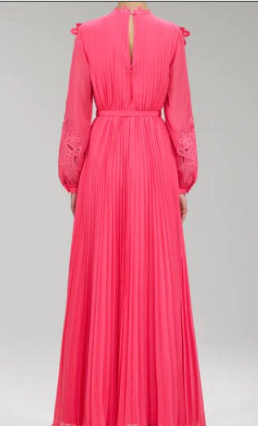 画像2: 限定セール!Self Portrait セルフポートレート  Pink Chiffon Guipure Lace Bib Maxi Dress  03283 (2)