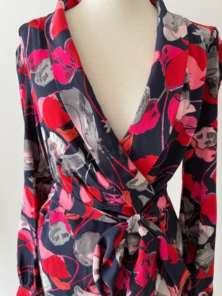 画像7: 【ドラマ使用】Diane von Furstenberg ダイアンフォンファステンバーグ Carla Two ruffled printed dress ネイビーマルチ (7)