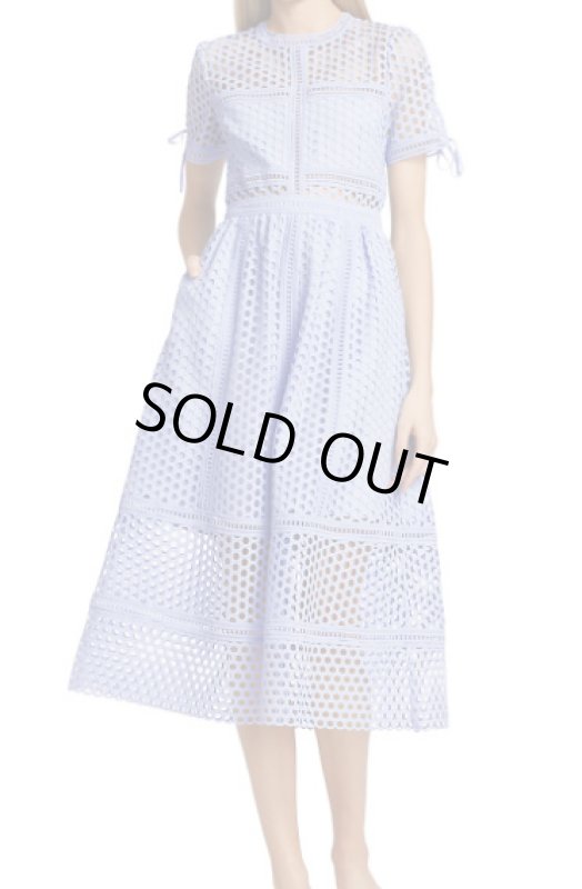 画像2: 1点のみ即発！【パリスヒルトン愛用】Self Portrait　セルフポートレート　Guipure Lace-Patterned Midi-Dress  41910 (2)