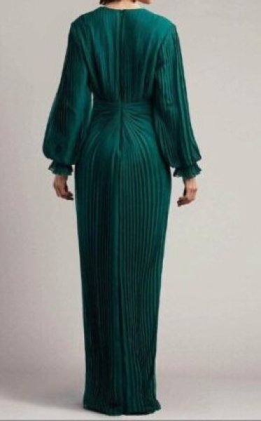 画像2: セール!Tadashi Shoji タダシショージ   GORDON PLEATED CRINKLE CHIFFON GOWN  グリーン系 (2)