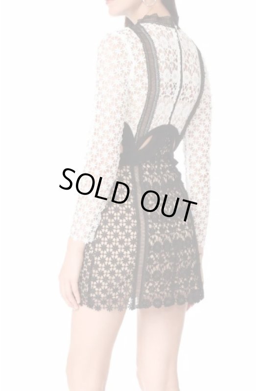 画像2: 即発！【Jenna Dewan Tatum愛用】Self Portrait セルフポートレイト　payne カットアウトミニドレス (2)