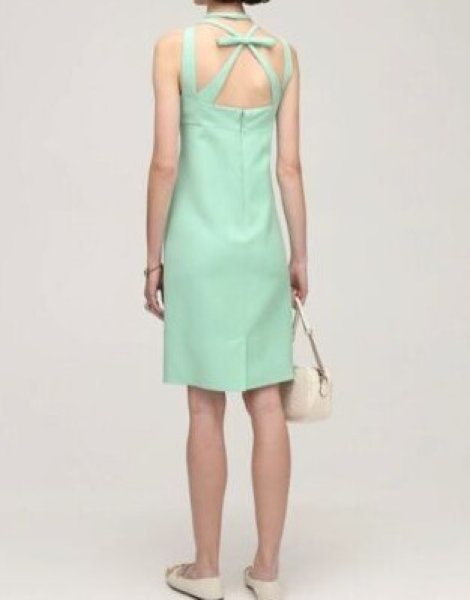 【GUCCI】コットンポプリンミディドレス Gucci Mid-Length Gg Cotton Gabardine Dress in Green | Lyst