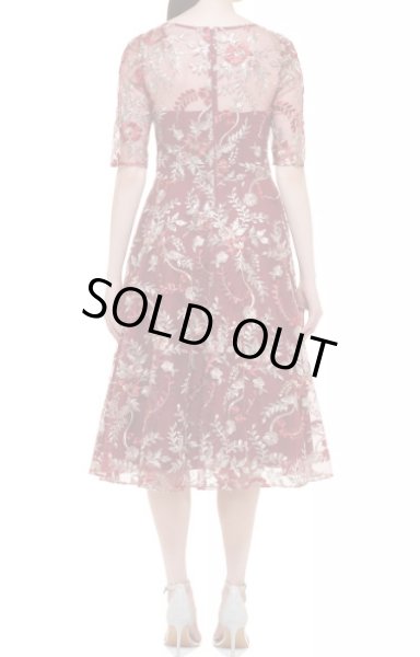 画像2: Eliza J  イライザジェイ   Embroidered Boat Neck Dress レッド (2)