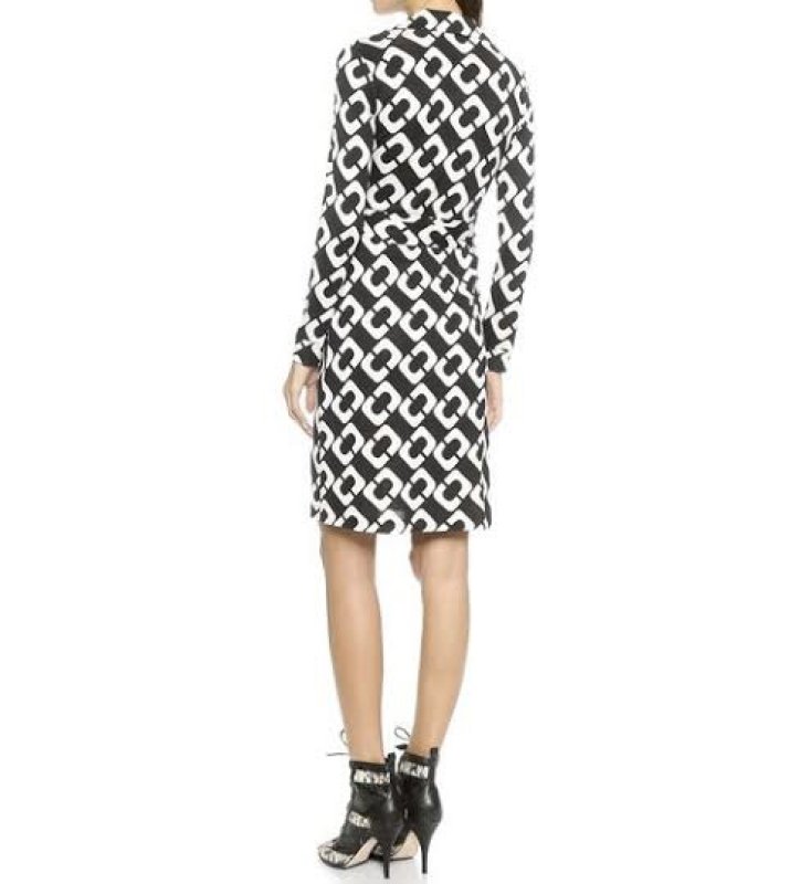 画像2: 再販売セール！超レア【天海祐希さん、ミシェルオバマ夫人愛用】Diane von Furstenberg　ダイアンフォンファステンバーグ　 New Jeanne Two Wrap Dress　Chainlink Large  41201 (2)