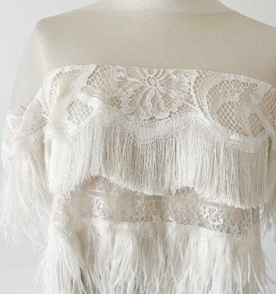画像8: 1点のみ即発!Tadashi Shoji タダシショージ   Off the Shoulder Ostrich Feather Gown ブラック  42301 (8)