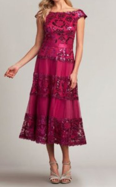 画像1: 限定セール！Tadashi Shoji  タダシショージ  　CHARLOTTE SEQUIN EMBROIDERED TEA-LENGTH DRESS　ピンク系 (1)