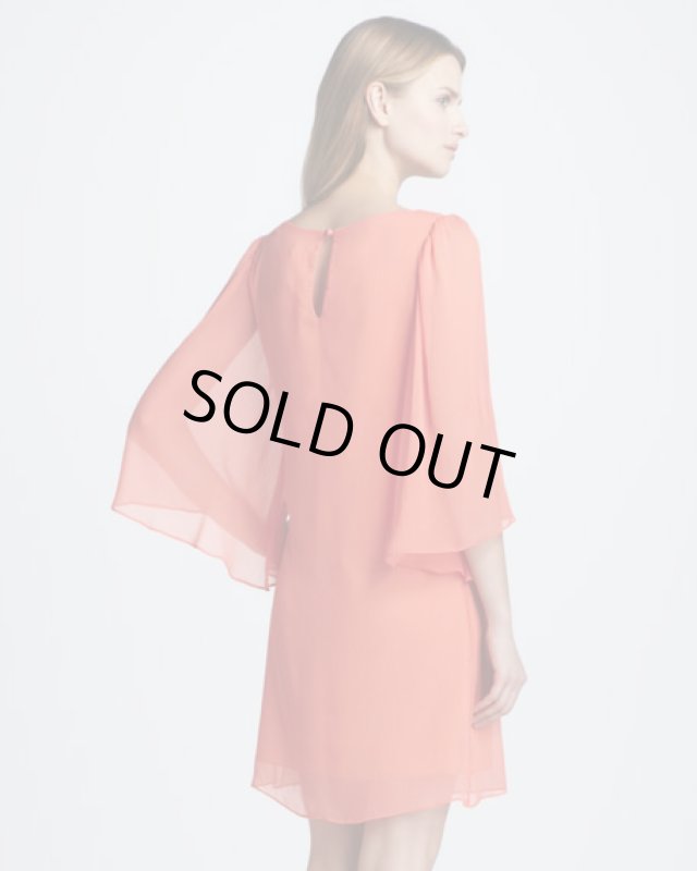 画像2: Alice + Olivia   Odette Flutter-Sleeve Dress パパイヤ (2)