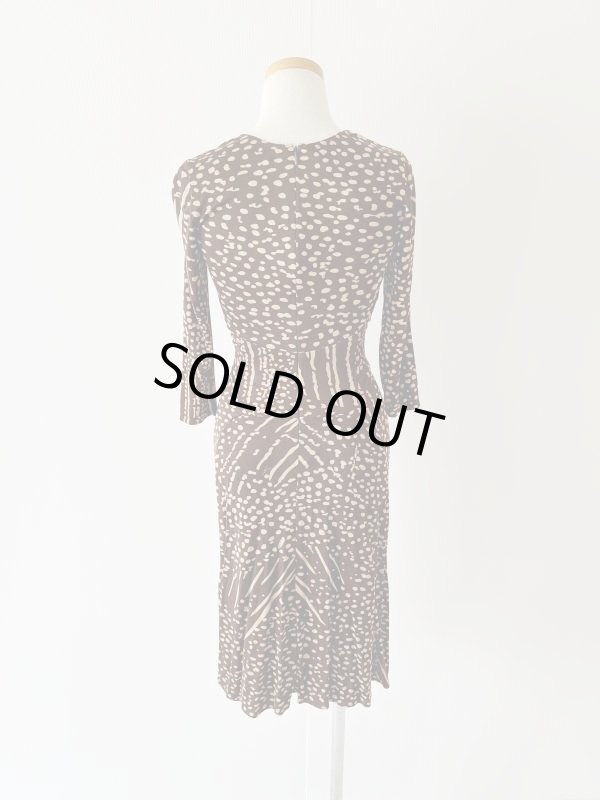 画像3: 1点のみ即発！Issa London イッサロンドン  Knot Front Silk Dress  52401 (3)