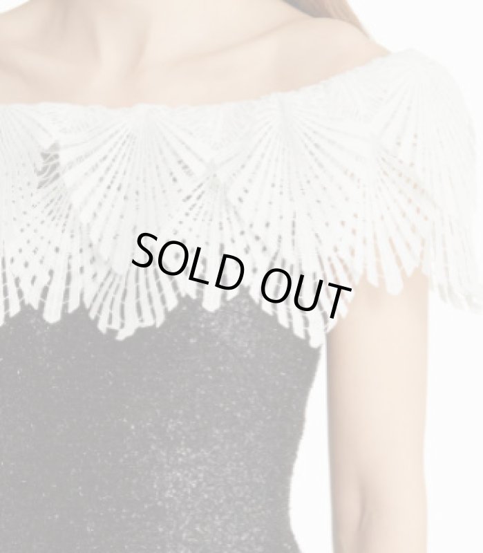 画像4: セール！【久間田琳加さん、宇賀なつみさん着用】Tadashi Shoji タダシショージ   TAJ　オフショルダースパンコールロングドレス　ブラック、ホワイト (4)