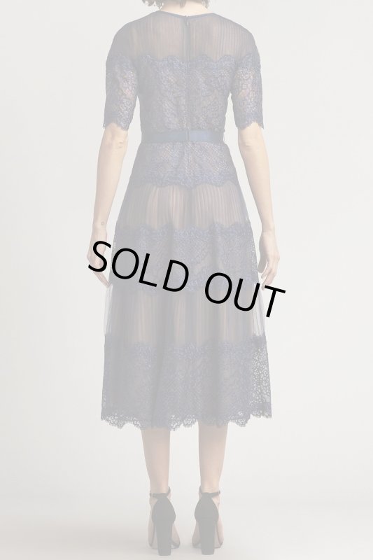 画像2: 限定セール！Tadashi Shoji タダシショージ 　 DONA プリーツチュールドレス　ネイビー系 (2)