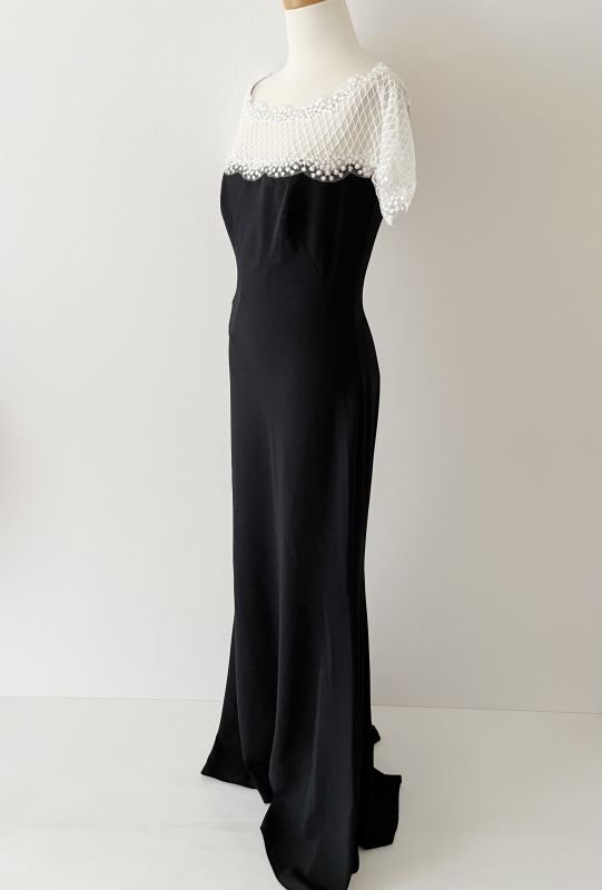 画像7: 即発！【釈由美子さんに衣装協力】Tadashi Shoji タダシショージ   Lace Yoke Crepe Gown　ブラック、ホワイト  9401 (7)