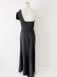 画像8: 1点のみ即発！【王林さんに衣装協力】BCBGMaxAzria　　Annely one shoulder gown ブラック  11131 (8)