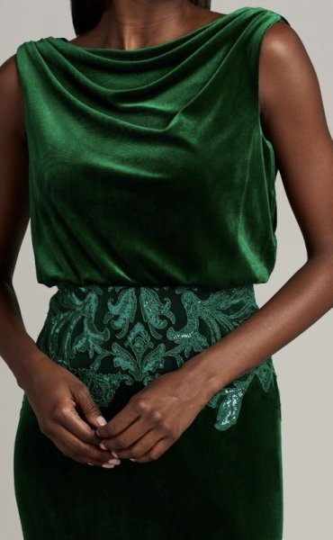 画像2: Tadashi Shoji タダシショージ  DUNSTAN BACK DRAPE VELVET GOWN  グリーン  11301 (2)
