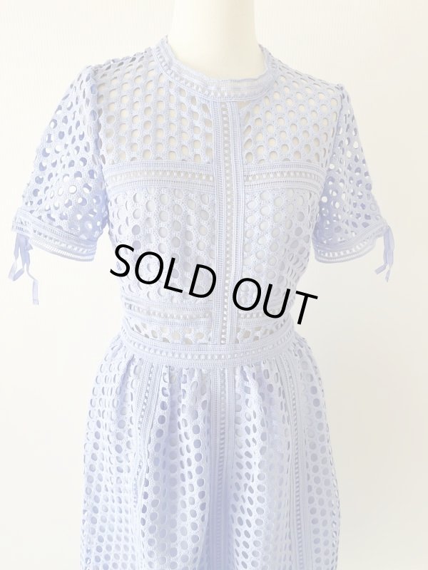 画像8: 1点のみ即発！【パリスヒルトン愛用】Self Portrait　セルフポートレート　Guipure Lace-Patterned Midi-Dress  41910 (8)