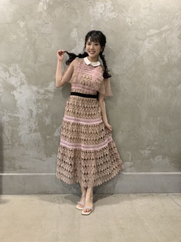 画像1: 【白石聖さんに衣装提供、ピッパミドルトンさんご愛用】Self Portrait　セルフポートレート　Floral-vine lace dress  20202 (1)