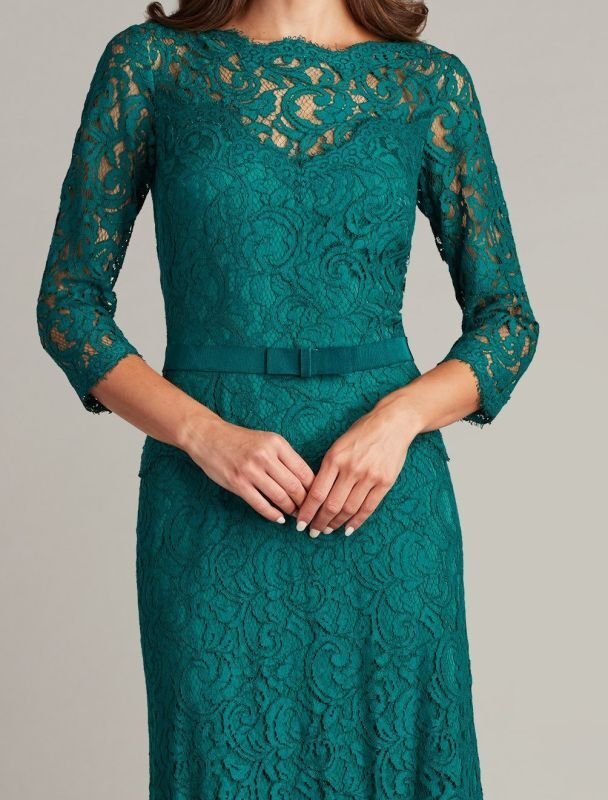 画像2: 限定セール！Tadashi Shoji タダシショージ 　AMBERLY  belted Lace Combo Gown  グリーン系 (2)