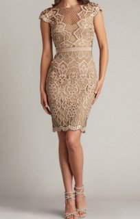 極美品✨タダシショージ シルバー ハンカチーフヘム スパンコールミモレドレス 8 Tadashi Shoji タダシショージ スパンコールメッシュロング