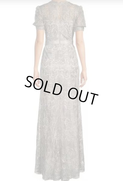 画像2: セール!【桜井日奈子さん着用】Tadashi Shoji タダシショージ  Sheer Puffed Short Sleeve Lace Gown シルバー系 (2)