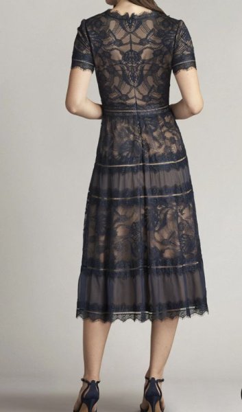 画像2: Tadashi Shoji タダシショージ  Beatrice  ILLUSION DRESS  ネイビー  31301 (2)