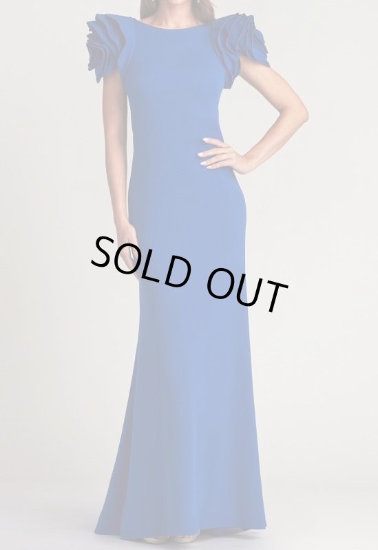 画像1: 再販売セール！Tadashi Shoji タダシショージ  　MAYLEE ROSETTE-SHOULDER GOWN ブルー (1)