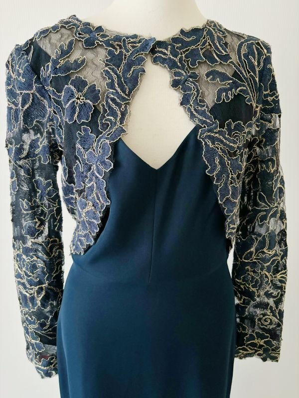 画像10: 1点のみ即発！【釈由美子さんに衣装協力】Tadashi Shoji  タダシショージ  　Crepe & Embroidered Lace Gown　ネイビー系  41101 (10)