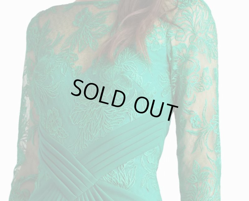 画像3:  Tadashi Shoji  タダシショージ　RAVINA EMBROIDERED ILLUSION GOWN　グリーン系 (3)