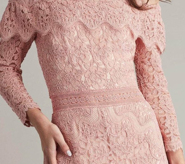 画像2: セール!Tadashi Shoji タダシショージ  Ruffled Off Shoulder Lace Gown ピンク系  10171 (2)