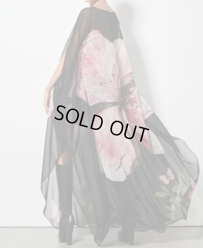 画像1: 再販売セール！Alice + Olivia アリスアンドオリビア　 LINN CAPE MAXI DRESS  04272 (1)