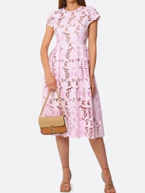 画像1: 【パリスヒルトン愛用】Self Portrait　セルフポートレート　LIGHT PINK GUIPURE COTTON LACE MIDI DRESS (1)