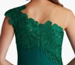 画像4: Tadashi Shoji  タダシショージ  　Reya One-Shoulder Embroidered Illusion Dress　グリーン (4)