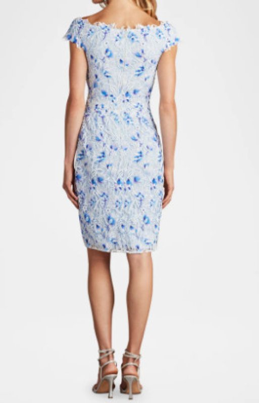 画像2: Tadashi Shoji  タダシショージ  Arid 3D Floral Embroidered Dress　  ホワイト、ブルー系 (2)