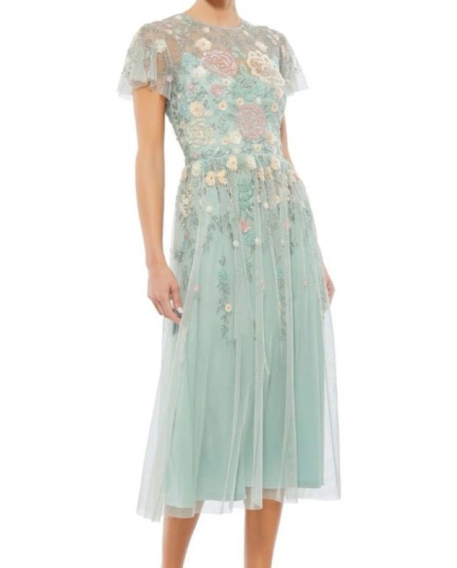 画像1: セール！Mac Duggal マックドゥガル　Embellished Illusion Butterfly Sleeve Midi Dress グリーン系  05261 (1)