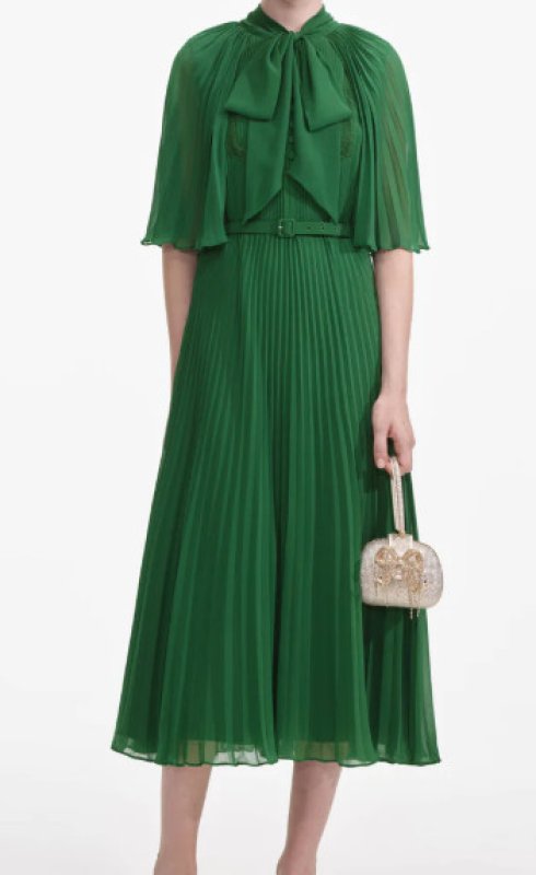 画像1: セール！Self Portrait　セルフポートレート　Chiffon Cape Midi Dress グリーン (1)