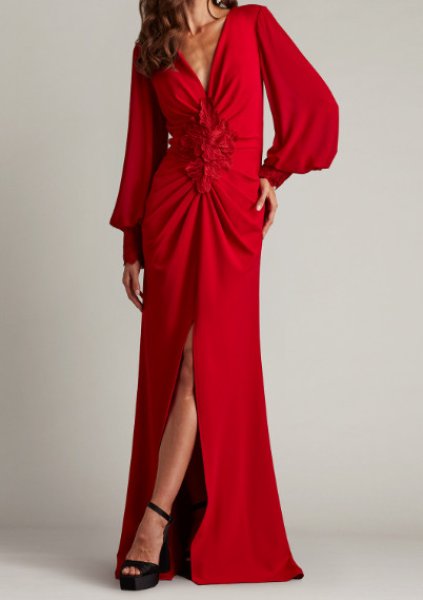画像1:  Tadashi Shoji  タダシショージ　Sahana Bishop Sleeve Plunge Gown  レッド (1)