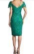 画像2: Tadashi Shoji  タダシショージ  Burgess Embroidered Lace Dress   グリーン系  (2)
