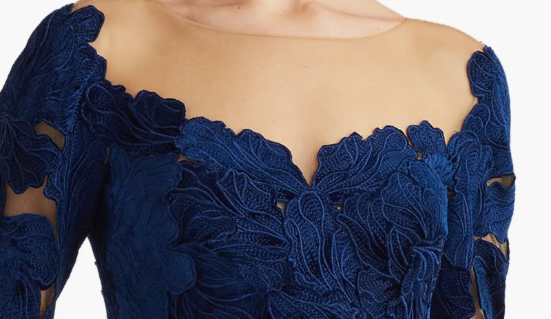 画像4: Tadashi Shoji タダシショージ ｜ Rhyne ベルベットロングドレス　パーティー向け　ネイビー系 (4)