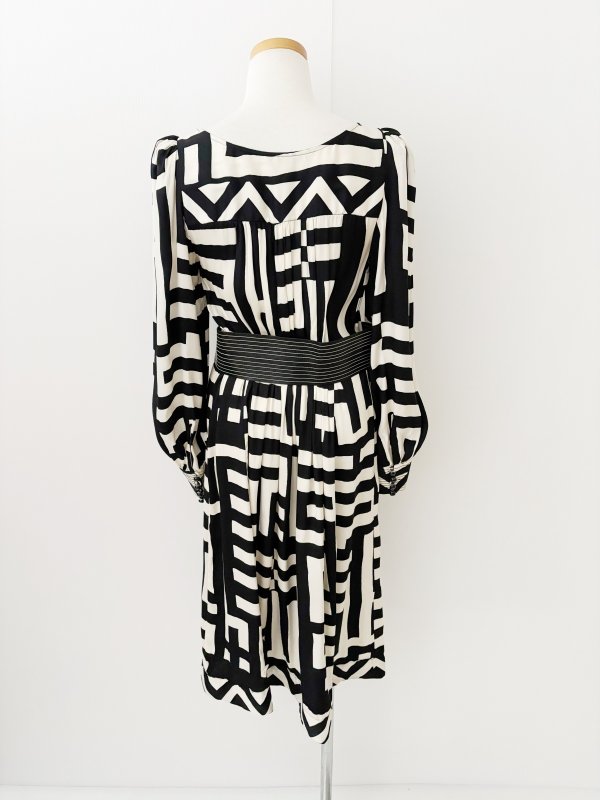 画像5: セール【ドラマ衣装提供】Tracy Reese トレイシーリース　ベルト付きブラック&ホワイトドレス (5)