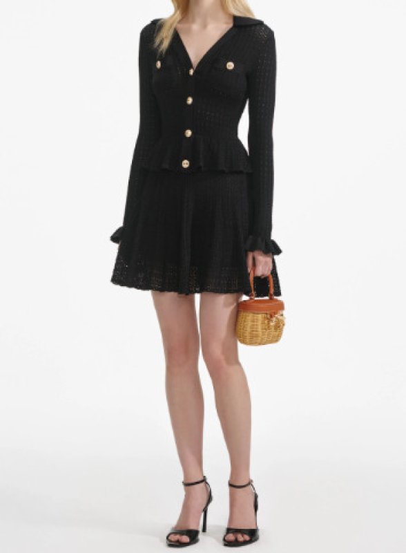 画像1: Self-Portrait Vネック ニットミニドレス｜ポインテール編み ブラック パーティー対応 (1)