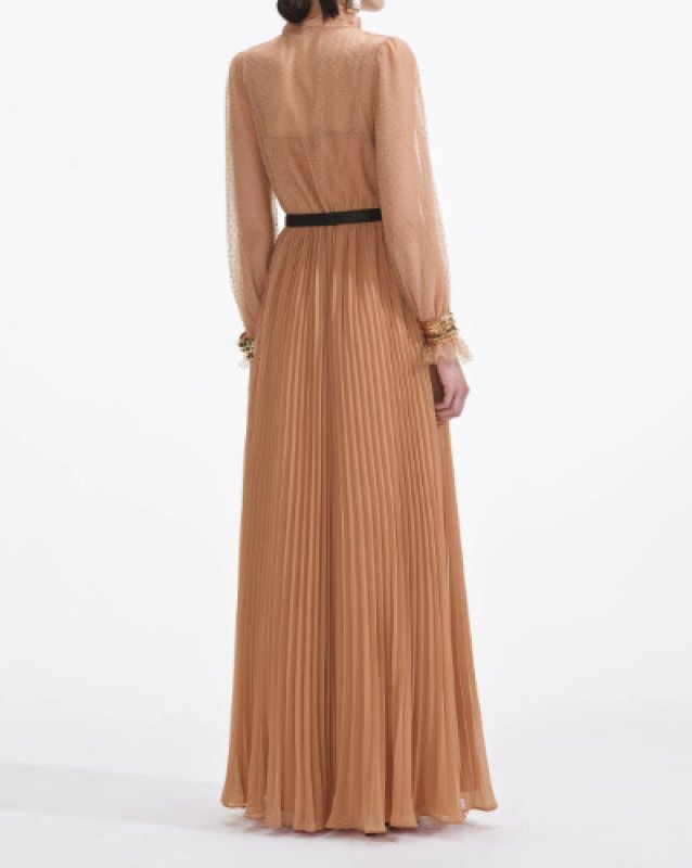 画像2: Self Portrait ドットメッシュプリーツ マキシドレス｜エレガント パーティー用 タンベージュ (2)