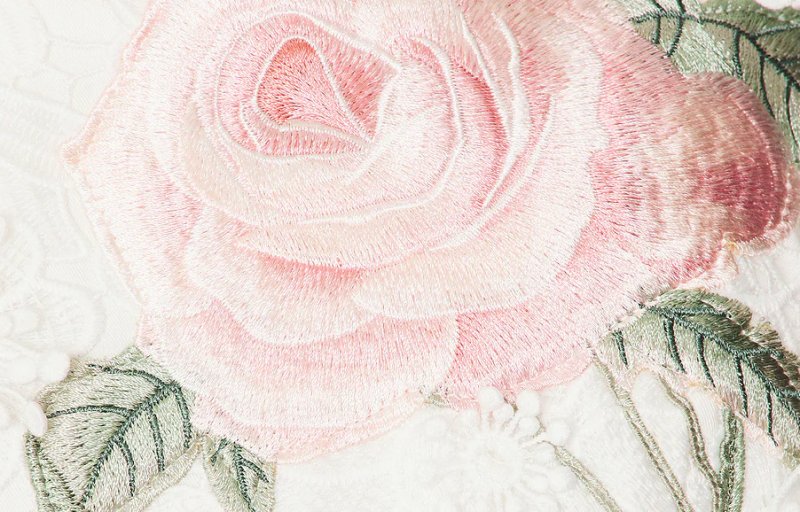 画像4: Leo Lin（レオリン）Larissa エンブロイダリーレース ミディドレス｜ホワイト フローラル刺繍 (4)