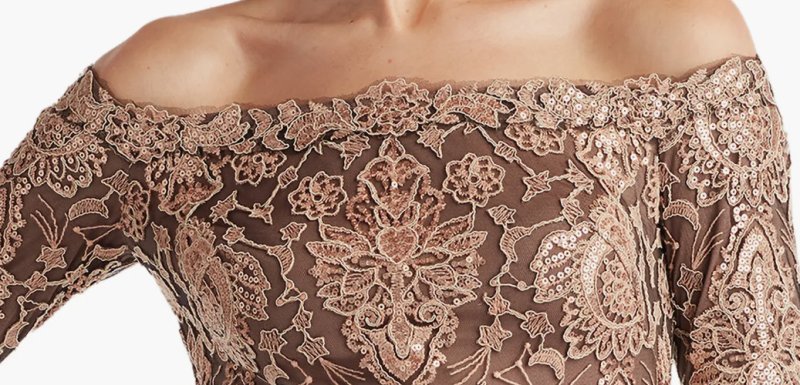 画像4: Tadashi Shoji タダシショージ Elisara スパンコール刺繍 オフショルダーロングドレス　ブラウン、ゴールド系 (4)