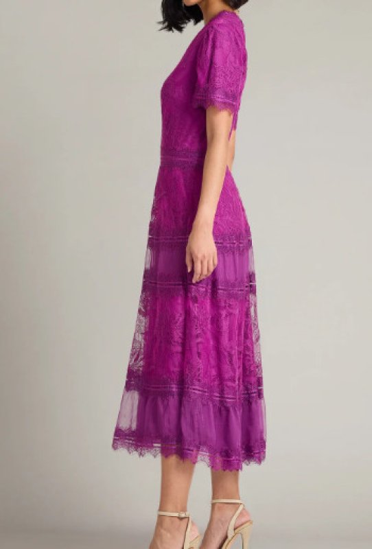画像3: Tadashi Shoji タダシショージ    BEATRICE ティーレングス フローラルレースドレス  ピンク、パープル系 (3)