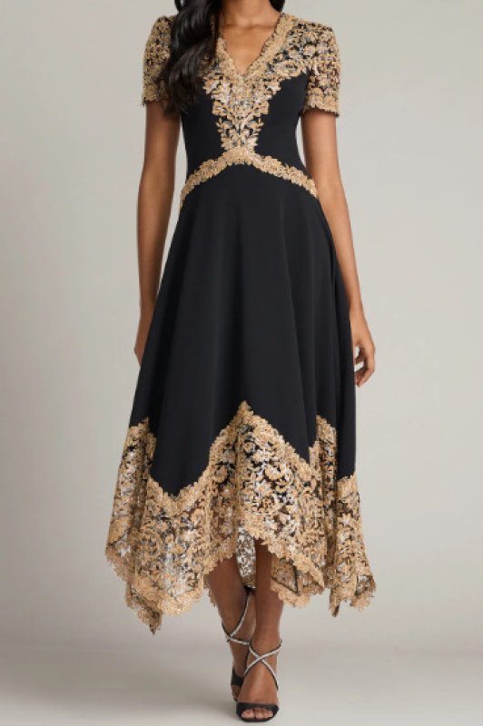 画像1: Tadashi Shoji タダシショージ Neneh Embroidered Handkerchief Hem Midi Dress ブラック (1)